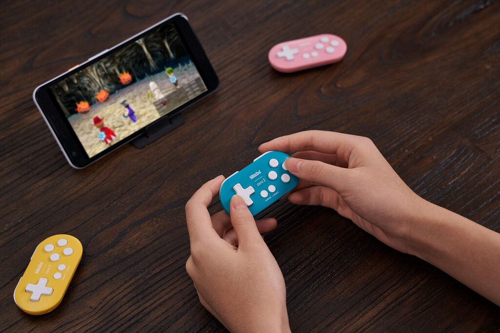 ゲーマーからipadクリスタユーザーにも大人気でプレミアの付いてたゲームパッドの後継機 8bitdo Zero 2 が予約受付開始 魔王の引き出し