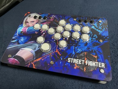 hitBOX　レバーレスコントローラー　アケコン　スト6 レバーレスコントローラー】って何？『スト6』初心者向けおすすめ