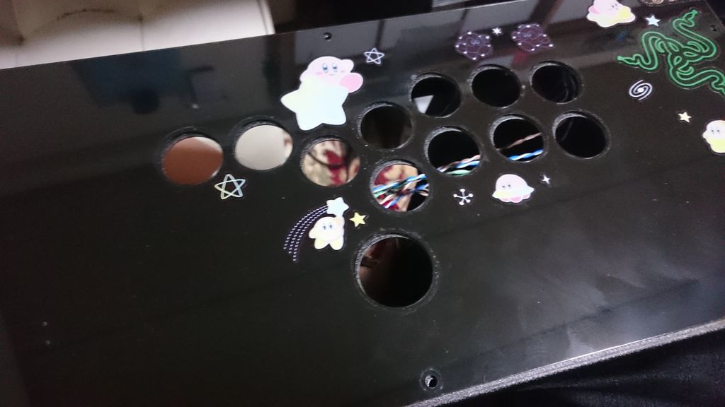 Hitboxの天板取っ替えを目指して完全分解にトライ！ : 魔王の引き出し