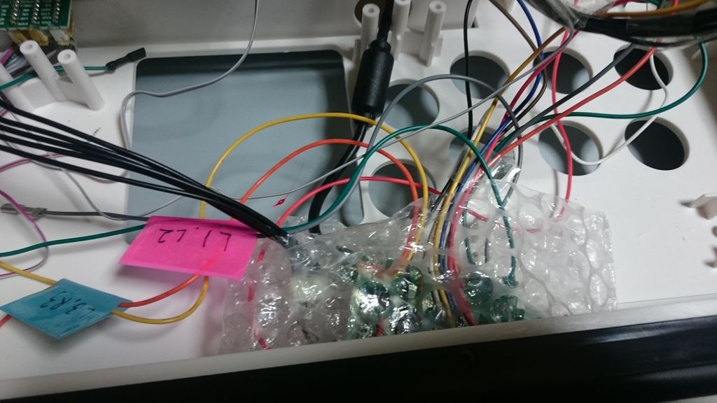 乗っ取り]マッドキャッツアケコンの初代TEと静音ファイト