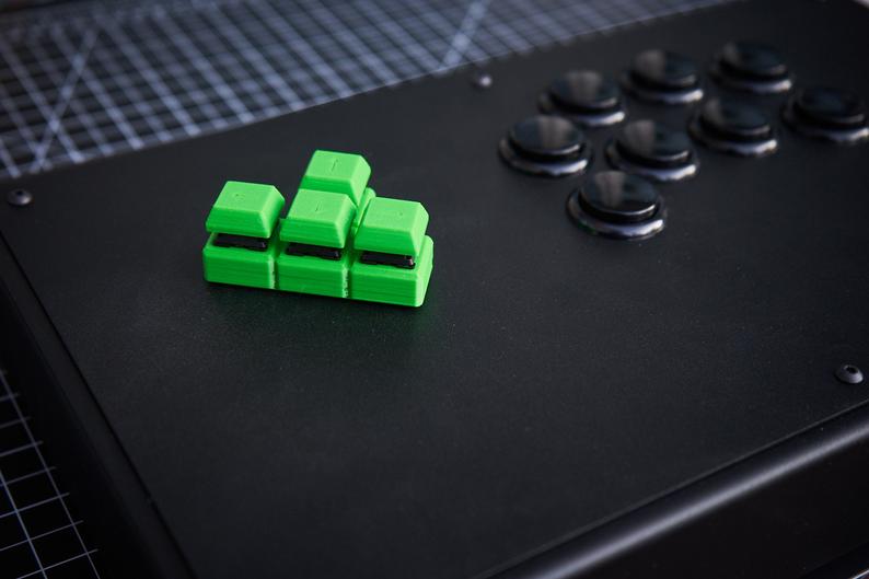 操作をキーボード風に出来るアケコン用パーツ「Keycon」が復活