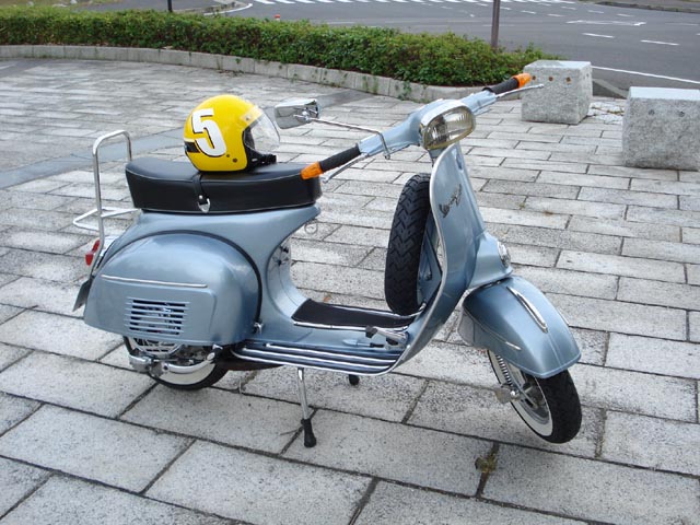 ベスパ！スモールベスパのシングルシート！滋賀県〜。