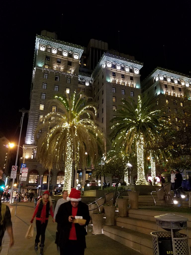 サンフランシスコのクリスマスイルミネーション アラフィフ国際結婚 ハワイからサンノゼへ サンフランシスコのクリスマスイルミネーション アラフィフ国際結婚 ハワイからサンノゼへ
