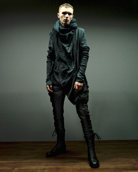 ファブール ネイビーのジレ JULIUS F/W COLLECTION [resonance;] : VIBE_nagano/JULIUS・The