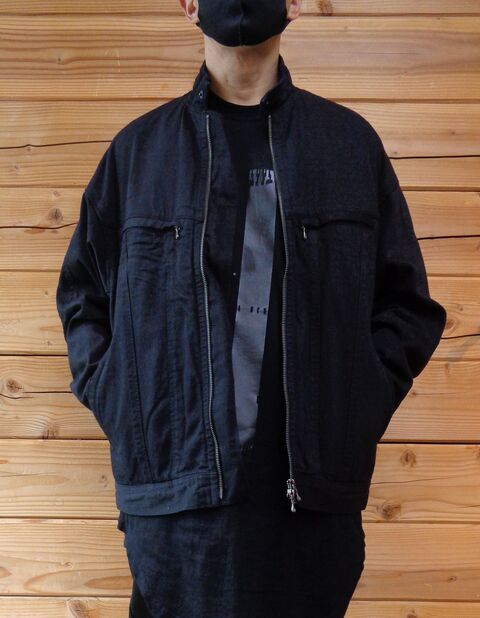 ジャケット・アウター JULIUS 707BLM1 sj.0011aSS23_black スパイラルジップマミーノッチドラペル