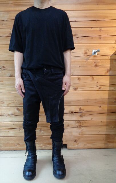パンツ 747PAM3 JULIUS PRE-FALL 2021 パンツ 747PAM3 JULIUS PRE-FALL 2021 747PAM3 JULIUS PRE-FALL 2021