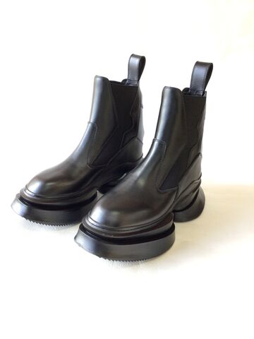 JULIUS 即完品 名作ブーツ ユリウス JULIUS Cow Skin Lace Up Boots （Black