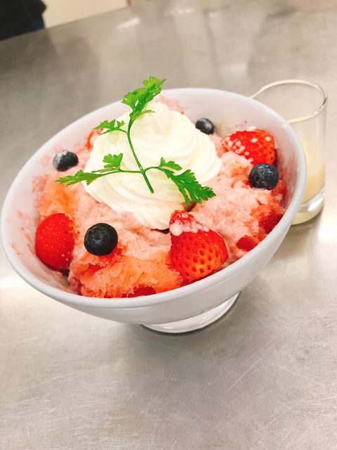 ケーキ屋さんのかき氷 愛知県岡崎市のケーキ屋さん ビクトワール