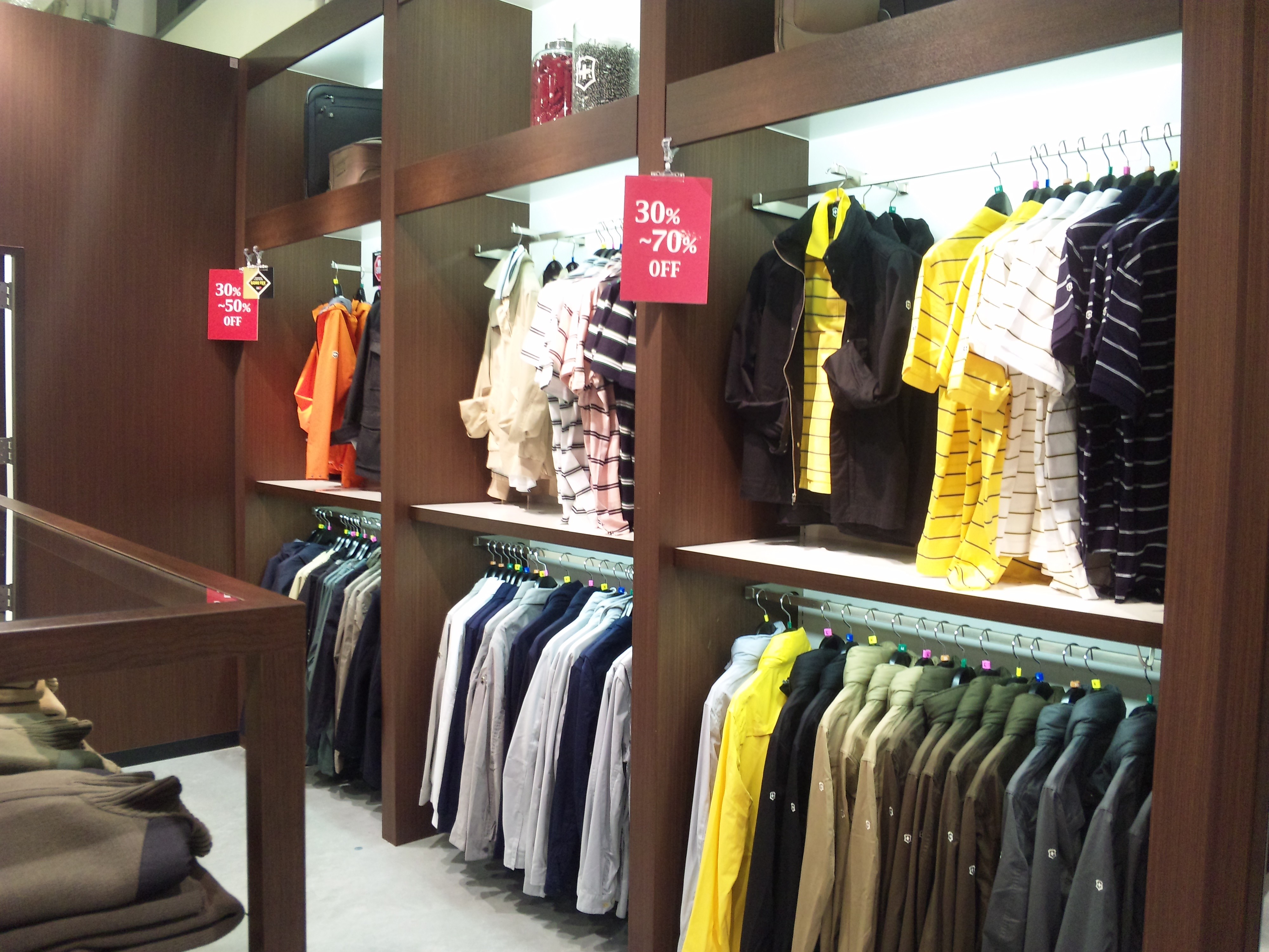 神戸三田プレミアムアウトレットパーク内ビクトリノックスへお伺い ビクトリノックス３g日記