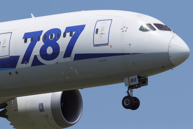 21MAY'18_140D1IV_JA813A(NH828