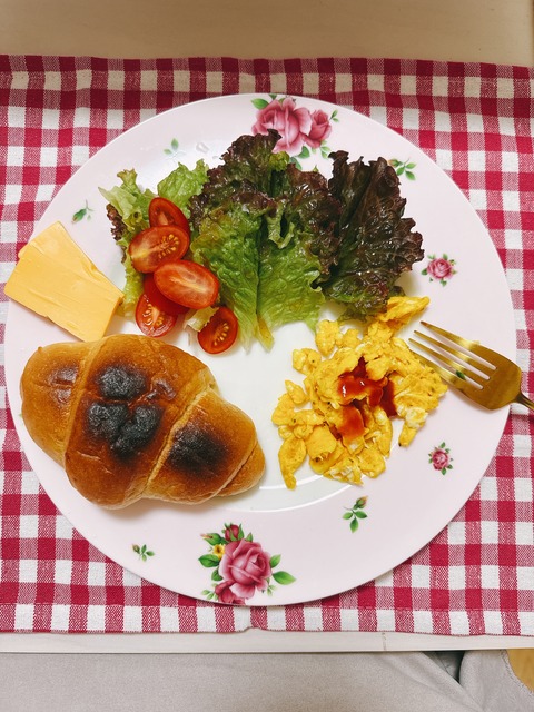 FB5E5955-F967-44B4-89C7-BF1361EDB9B9