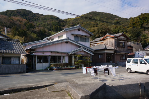 image002