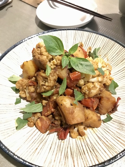 カリフラワーとジャガイモインド料理