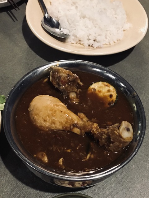 カレー鶏肉