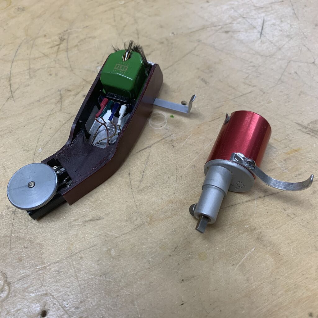 EQカーブ調整型真空管フォノイコライザーの入力許容電圧