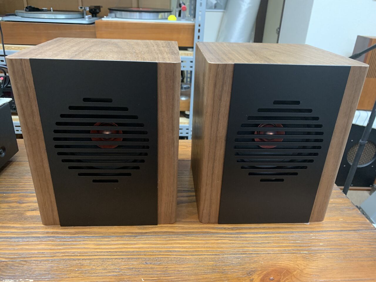 vintageJoin 鉄と木のスピーカー、アンプセット vintageJoin 鉄と木のスピーカー、アンプセット vintageJoin 鉄