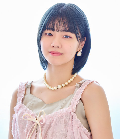 【朗報】福田真琳ちゃんの写真集、ピタピタのショートパンツにキャミソール姿のカット有り