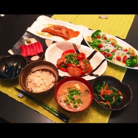 芸能 マー君帰国で 里田まい 再ブレークあるか おバカキャラ から ママタレ 転身も 爆笑ゴリラ 速報 気になる噂の芸能ニュース