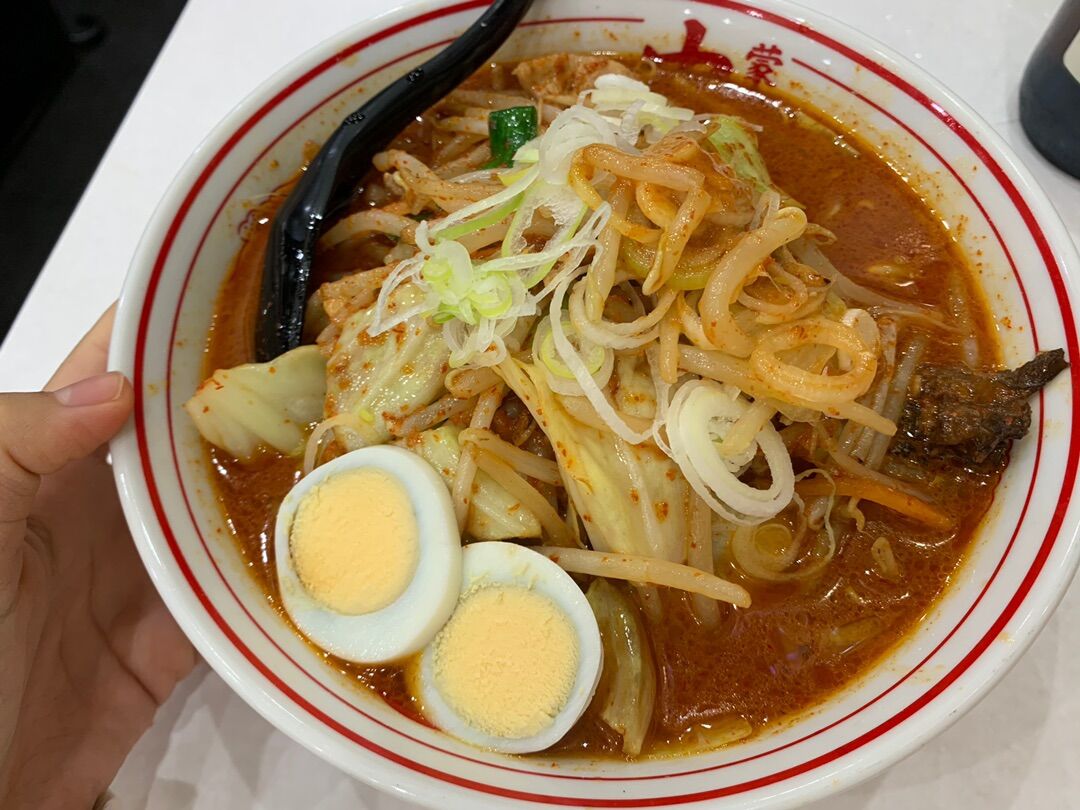 【芸能】小林礼奈、昨年トラブルになった「中本」でラーメンを堪能「懲りずに通い続ける」「やっぱ店で食べると美味しいね