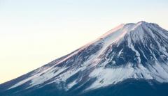 コロナ後に”日本沈没”は現実だ 「富士山に大異変」京大火山学の権威が断言