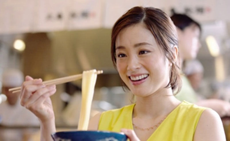 【悲報】上戸彩の丸亀製麺CM炎上！「ヌーハラ」とは何か？