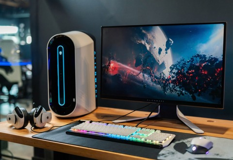 alienware-Hpaq-kBcYHk-unsplash