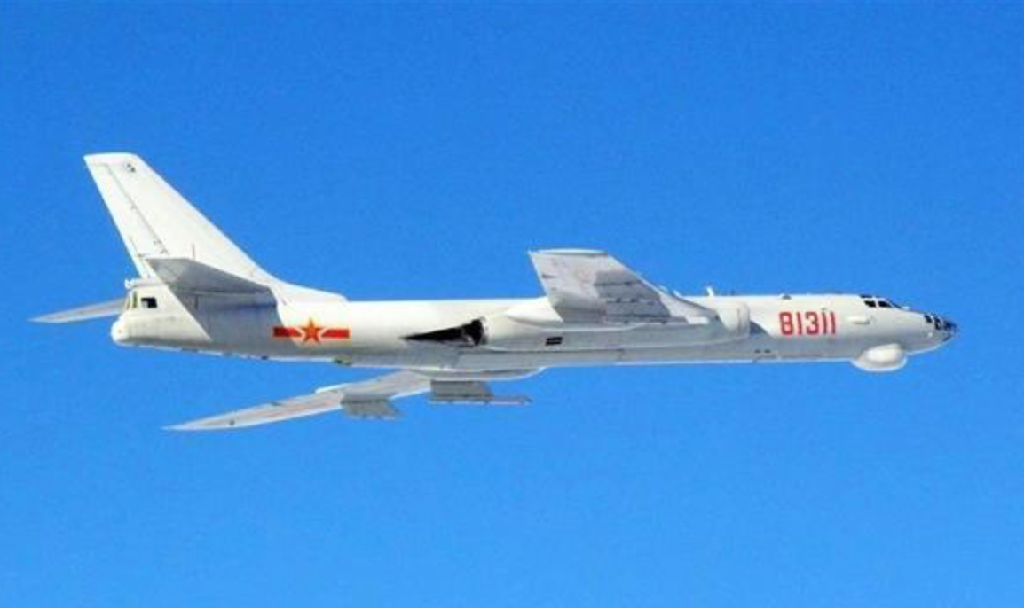 中国軍爆撃機6機、宮古海峡上空飛行で 中国「慣れれば済むこと ...