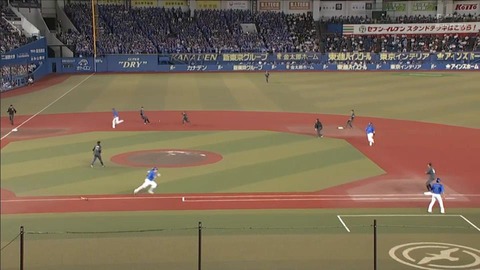 bandicam 2024-06-12 19-54-23-677.mp4_001936400