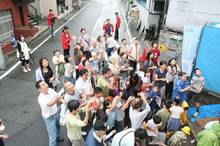 B2E8C1FC2004020450-thumbnail2