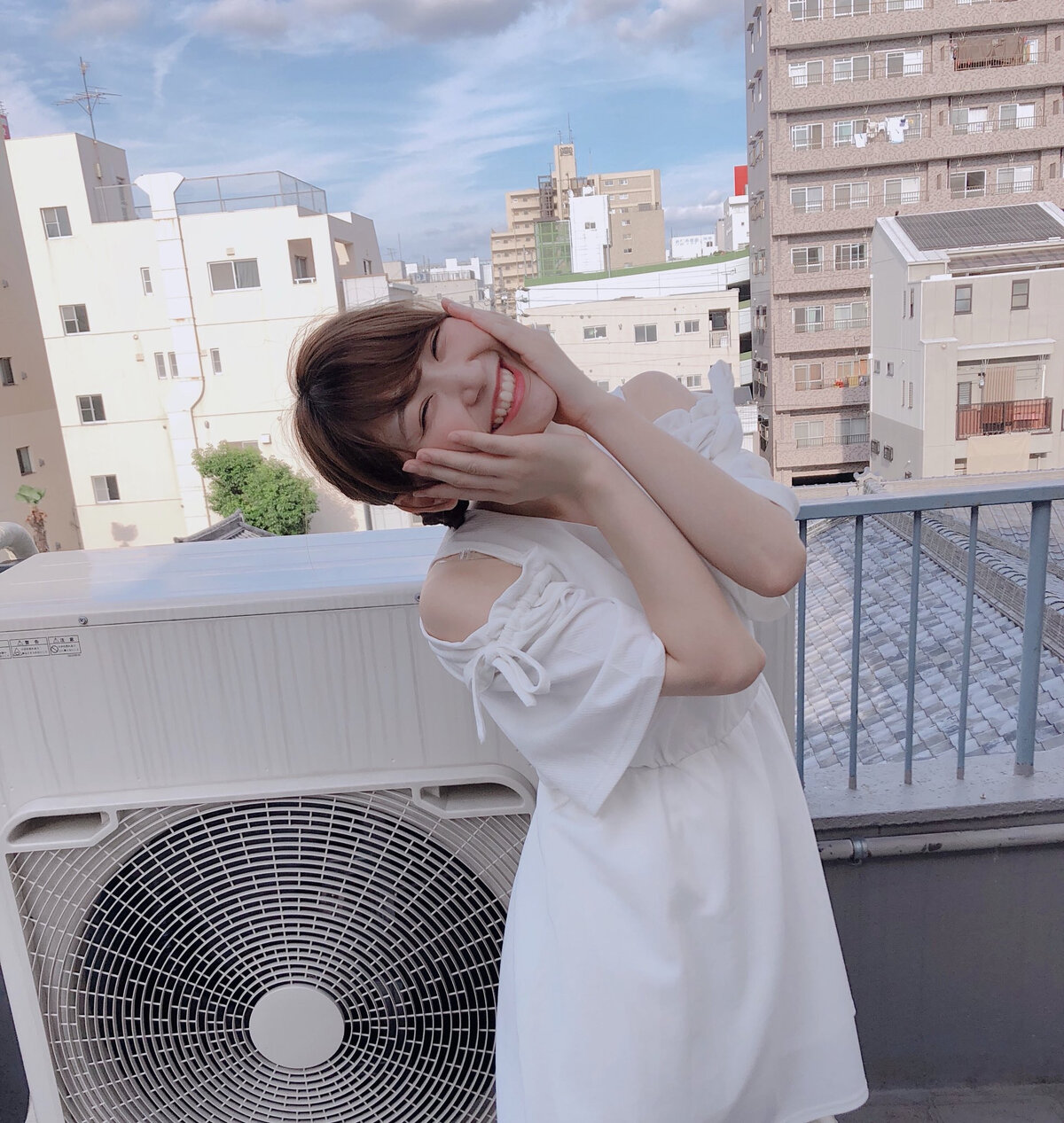 画像 こういう笑うと目がなくなる女の子 ２ch トピックス 速報まとめたよ