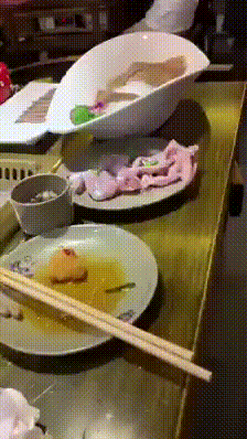 閲覧注意 生肉が勝手に動き出す恐怖のgifキモすぎ 閲覧注意 生肉が勝手に動き出す恐怖のgifキモすぎ