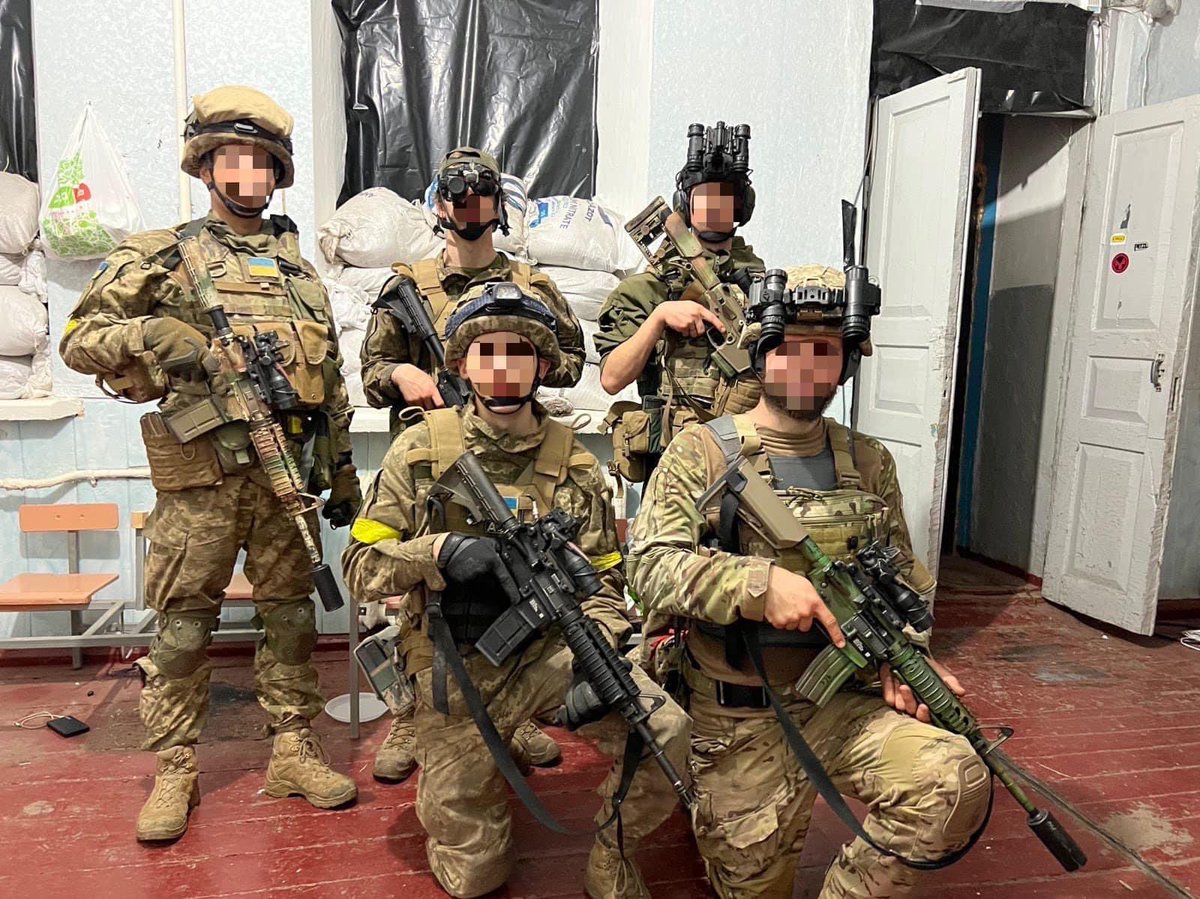 スヴィタたん🔛忍者部隊の国際軍団のウクライナ軍だ🇺🇦🇯🇵のメディア