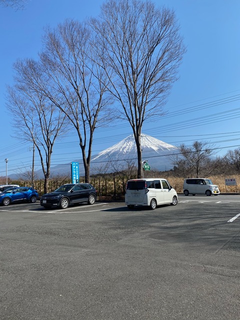 6D5748EE-5A81-49F0-A271-ABB80078504B