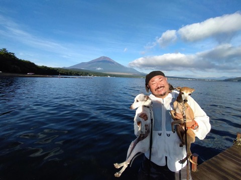 b7ec380b-6eae-451b-9913-d68f958e49bd