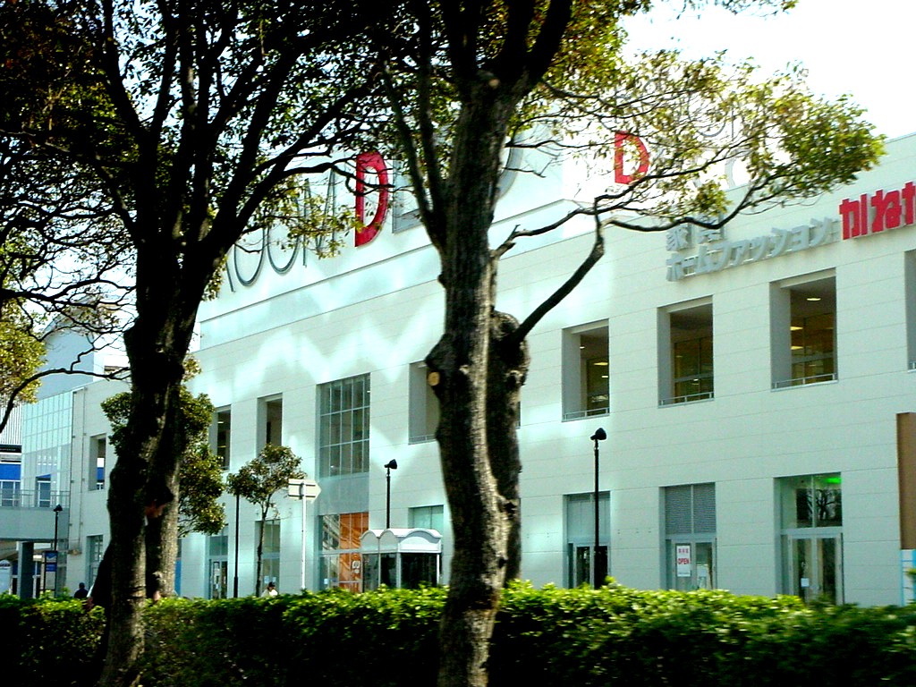 Room Deco かねたや幕張新都心店がオープン 1 ビビット05 04