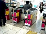 20061217-京成本線・京成競馬場駅・改札-1232-DSC08541