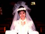 佐野量子・武豊の妻030