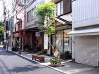 20110703_習志野市谷津4_谷津遊路商店街_舗装_1008_DSC07427