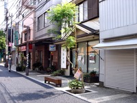 20110703_習志野市谷津4_谷津遊路商店街_舗装_1008_DSC07427