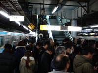 20130206_JR東日本_関東圏_雪予報_間引運転_JR品川駅_0858_DSC00062