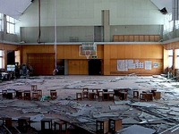 20110319_長野県北部地震_小学校体育館_012