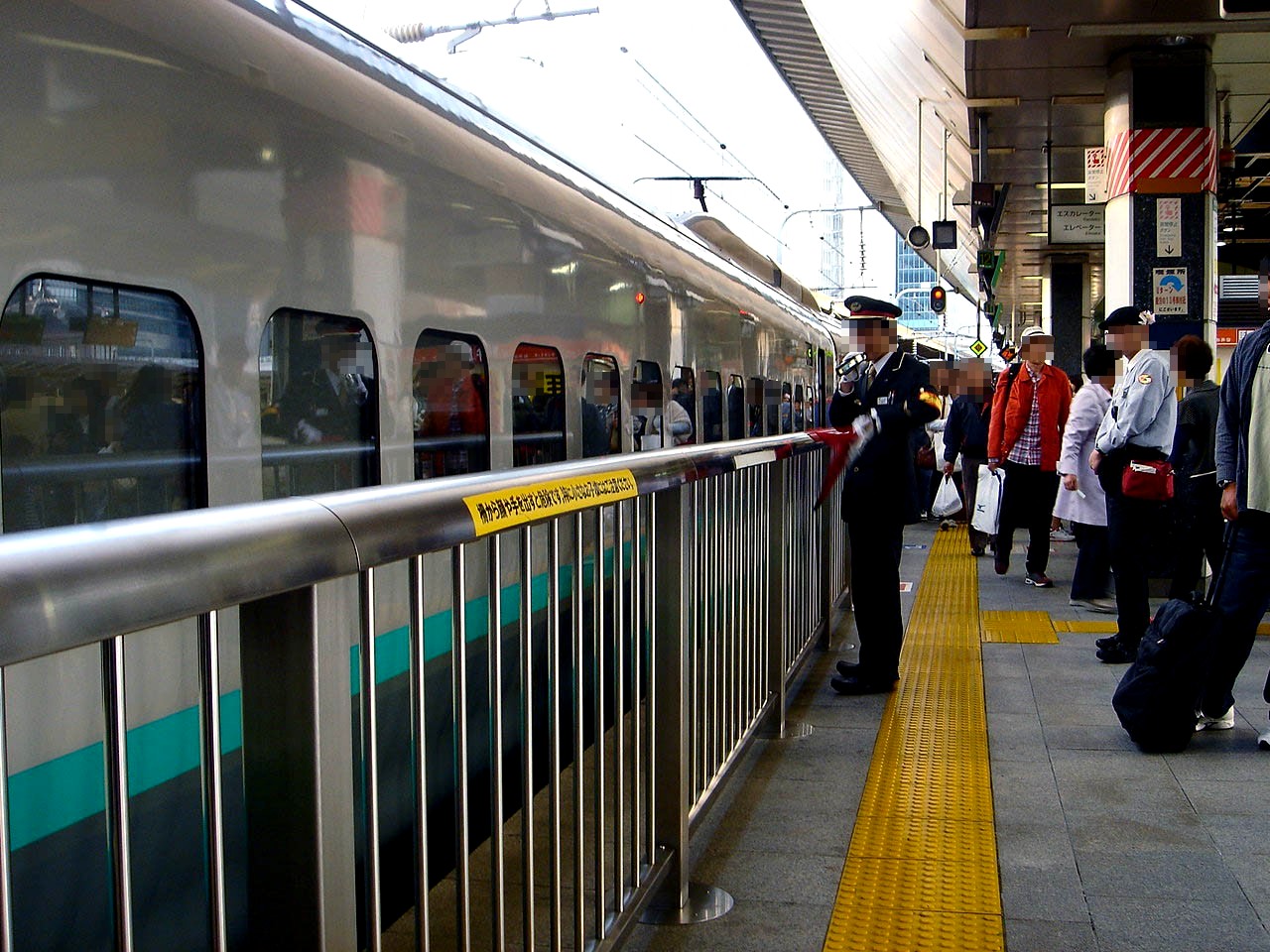春の風13 ゴールデンウィークの新幹線は大混雑編 52 ビビット13 12 春の風13 ゴールデンウィークの新幹線は大混雑編 52 ビビット13 12