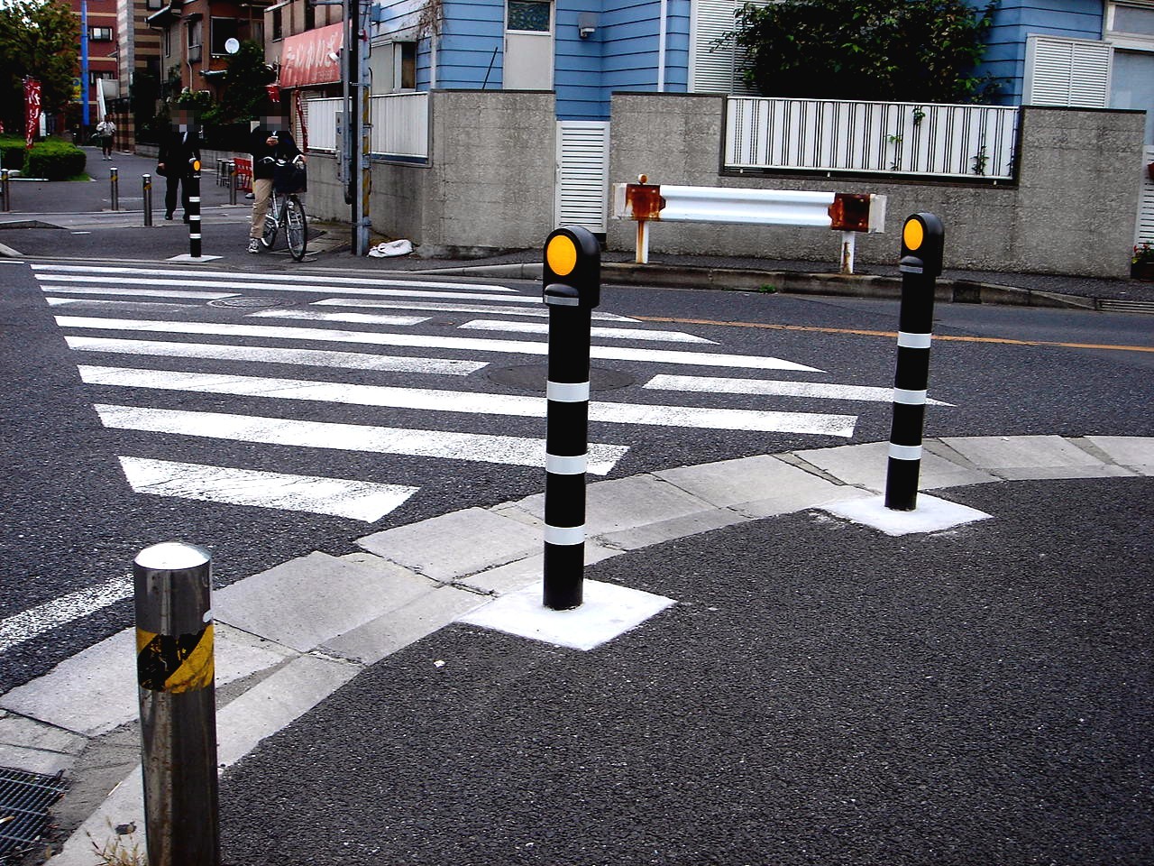 習志野市道101号交差点の車止めポール 習志野市谷津 ビビット13 12 習志野市道101号交差点の車止めポール 習志野市谷津 ビビット13 12