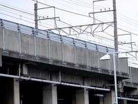 20110702_JR東日本_JR京葉線_高架橋_防風柵_1503_DSC07258