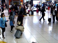 20130505_JR東日本_JR東京駅_東北新幹線_GW_1648_DSC05278T
