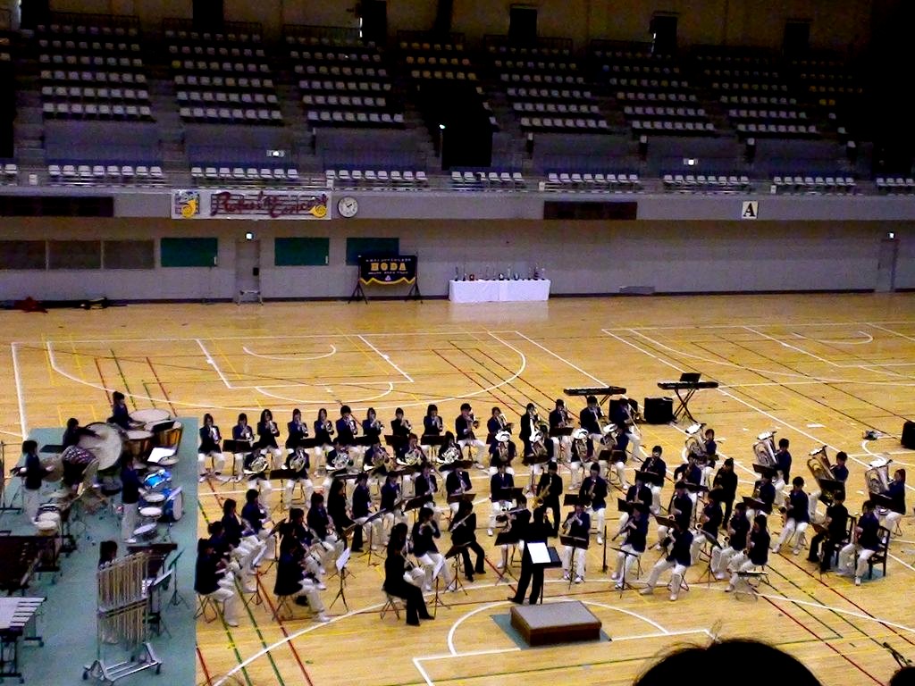 教育新時代 船橋市立船橋高校の演奏 27 ビビット13 12