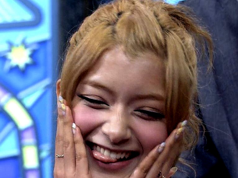 今どきの気になる商品 不二家実写版ペコちゃん 5 ビビット13 12