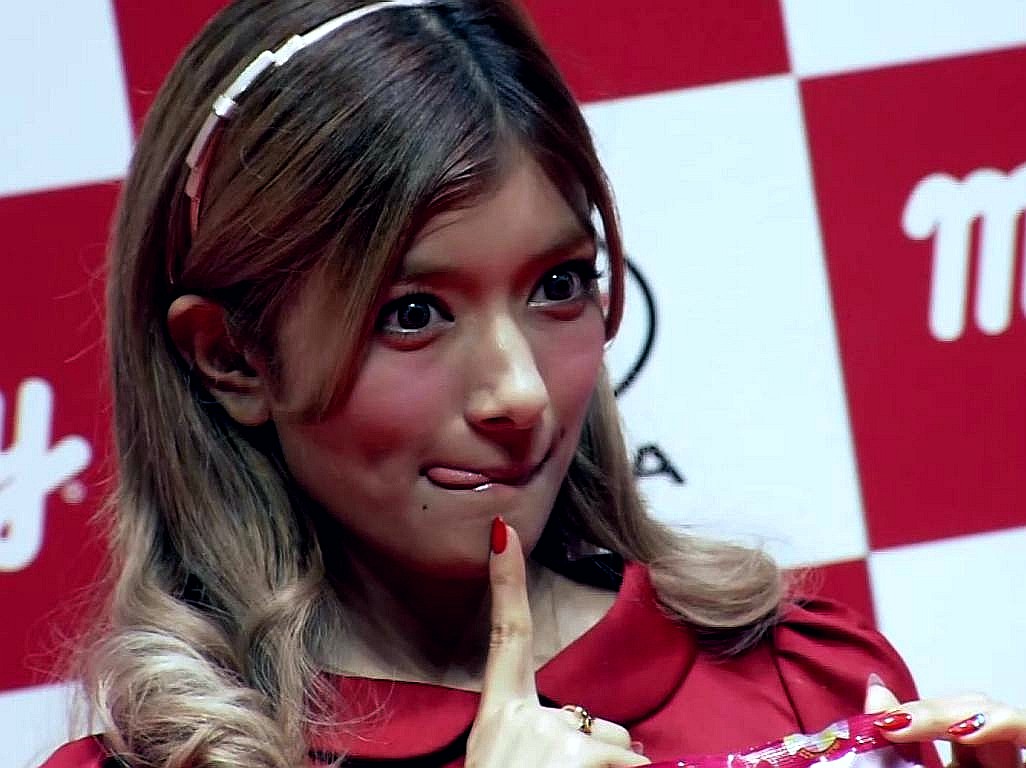 今どきの気になる商品 不二家実写版ペコちゃん 5 ビビット13 12