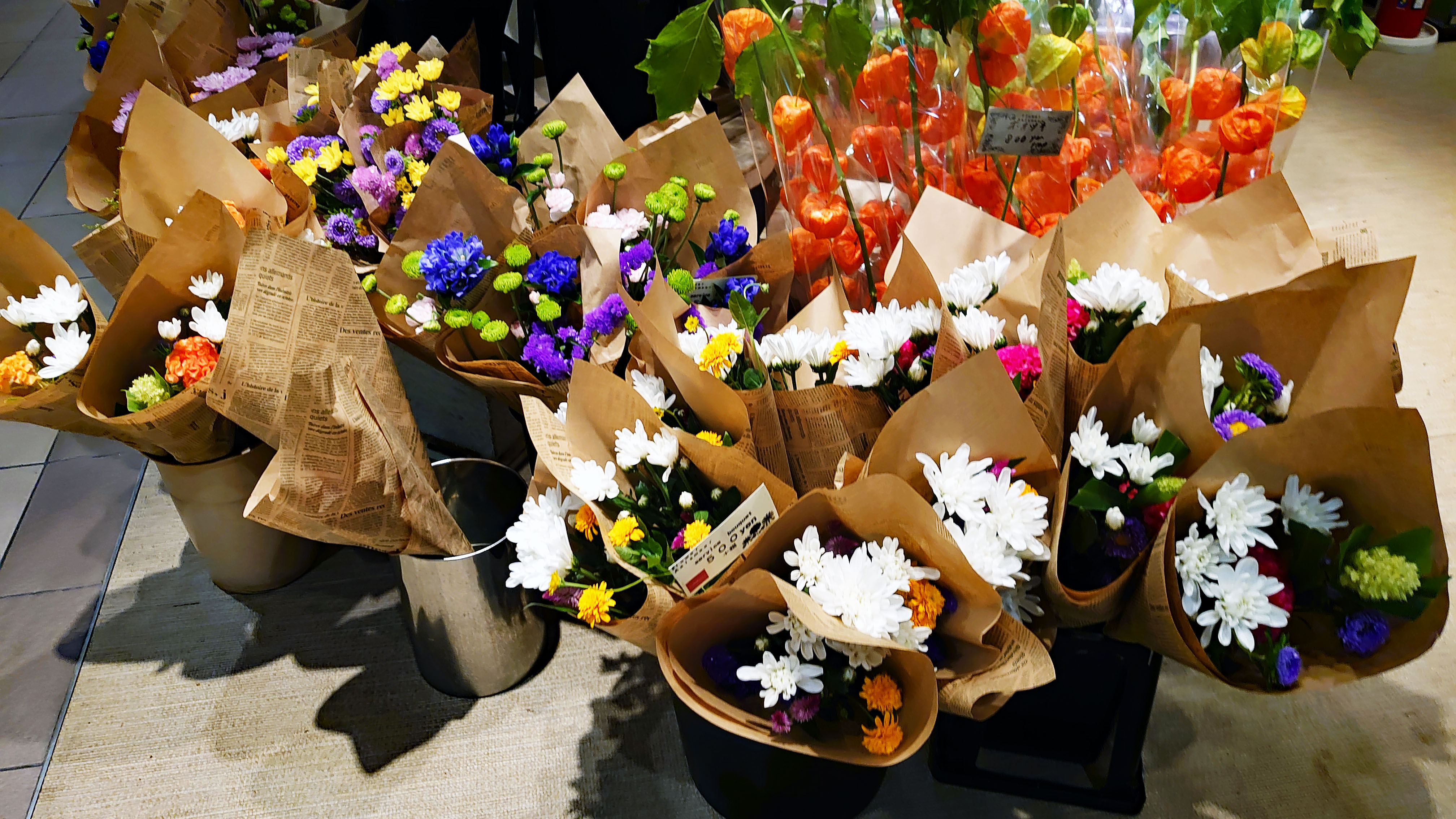 今どきの お盆の花 ビビット 14