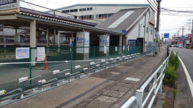 20200606_0947_京成船橋競馬場駅_無人駐輪場_DSC03170W